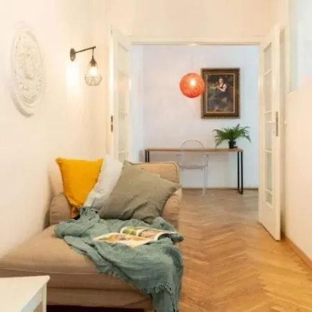 Old Praga Wi-fi 300mb Apartament